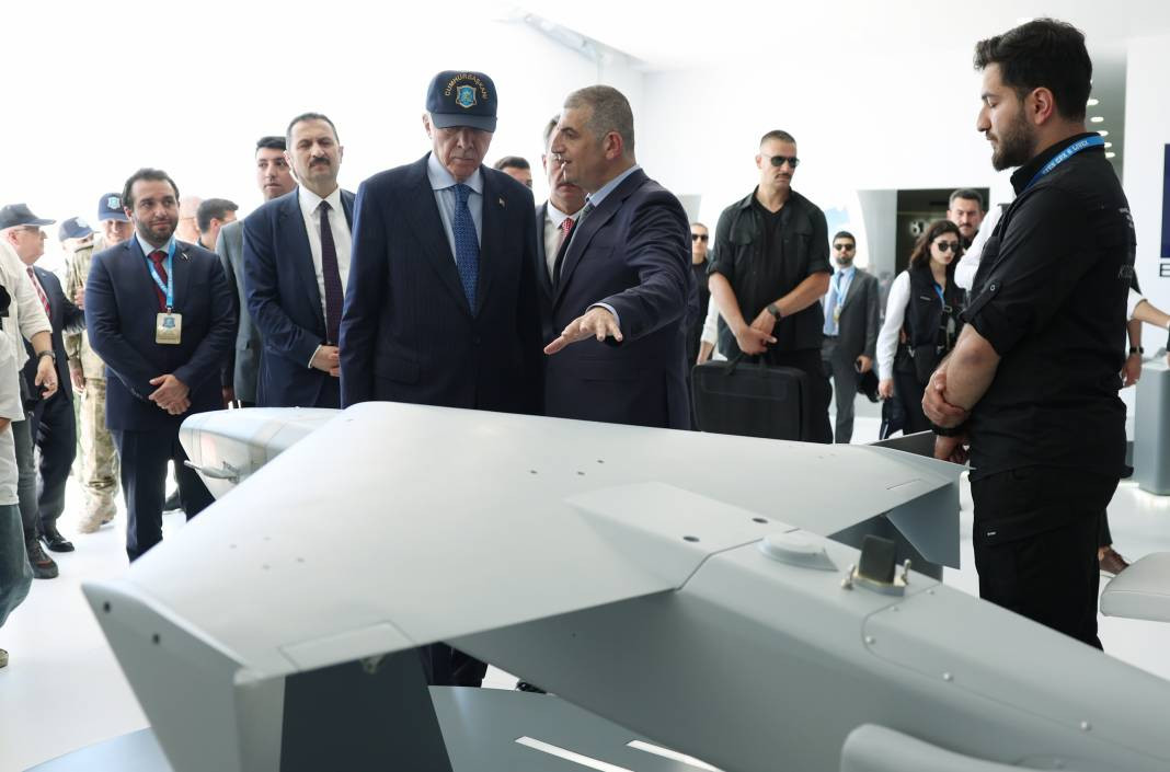 Erdoğan Savunma Sanayii Fuarı'nı gezdi - Resim: 27